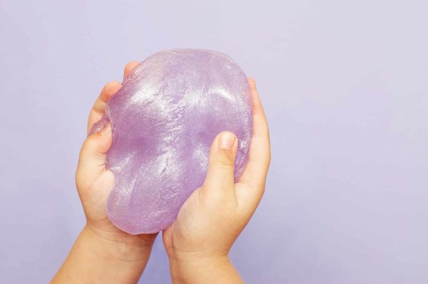 Slime : mélange magique de couleurs et de textures